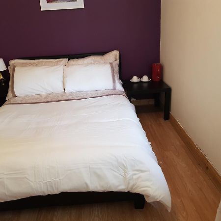 Ashemere Lodge Clondalkin Buitenkant foto