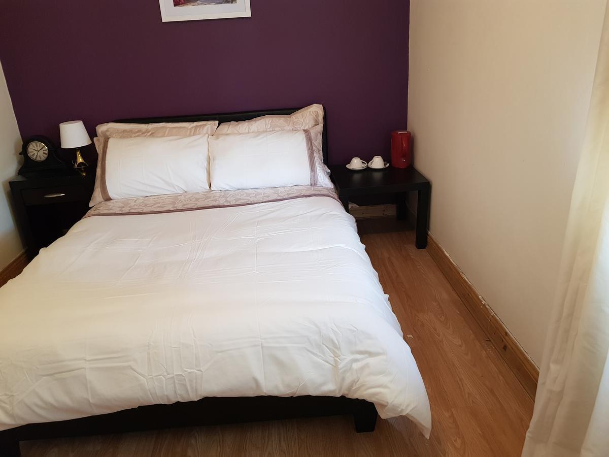 Ashemere Lodge Clondalkin Buitenkant foto